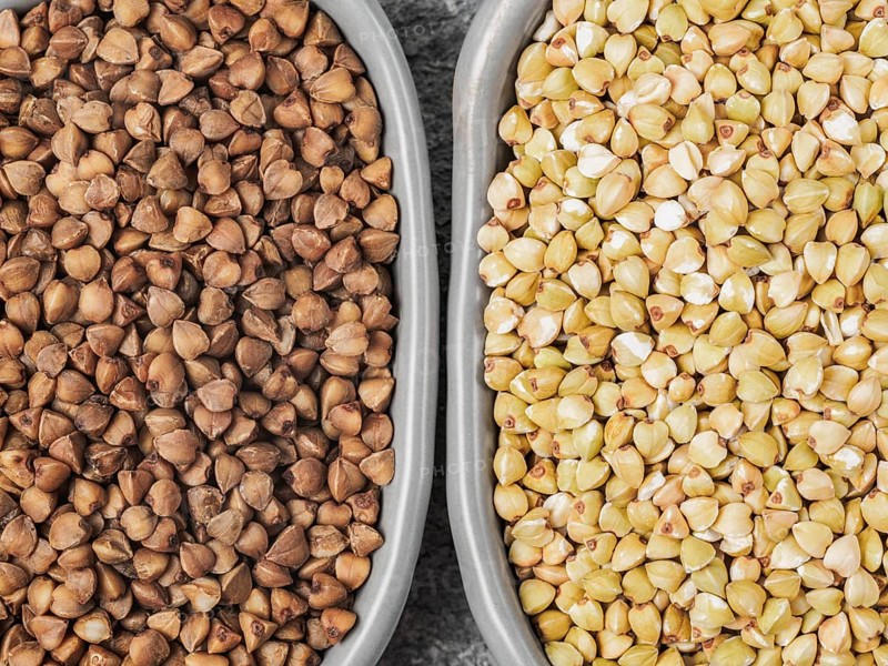Raw green and roasted brown buckwheat