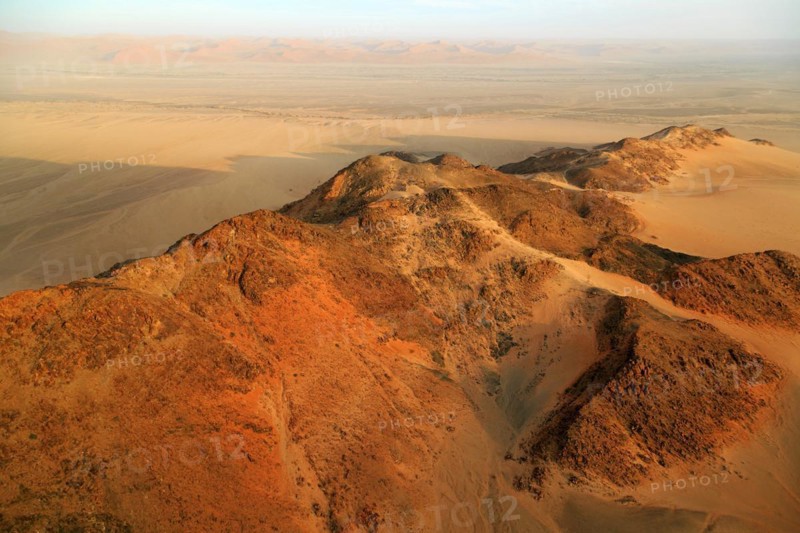 Hot air balloon ride over the Namib in the Namib-Naukluft National Park in Namibia