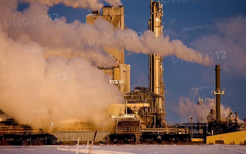 Industrial Pollution Canada Saskatchewan smoke billowing environment