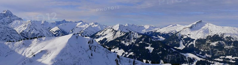 Mountain panorama in Kleinwalsertal with Widderstein, Walmendingerhorn and Hoher Ifen and much more