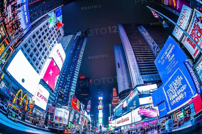 Night view of the New York Times Square (TimesSquare). Shooting Location: New York, Manhattan