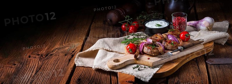 Delicious lamb chops with mint and rosemary