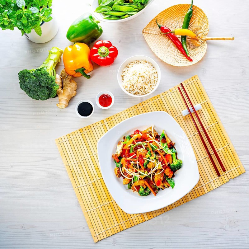 Sweet and sour chicken with rice and vegetables