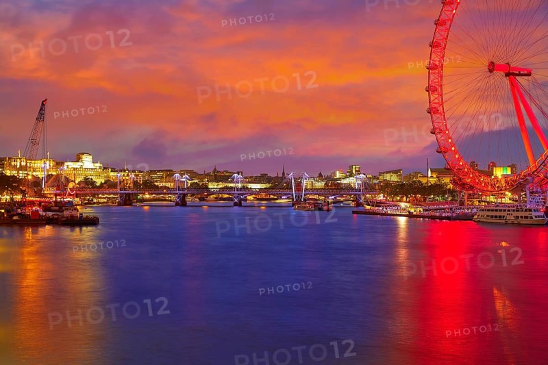 London sunset at Thames river near Big Ben in England