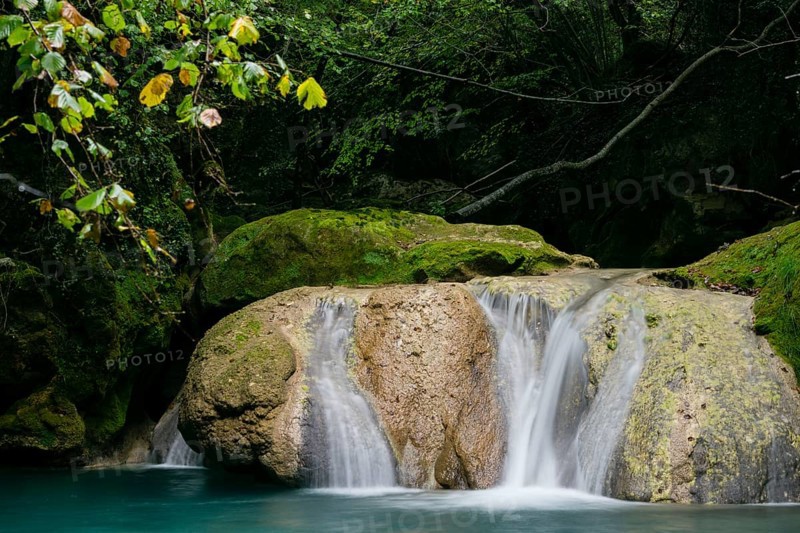 Nacedero del rio Urederra, parque natural de Urbasa-Andia, comunidad foral de Navarra, Spain, Europe