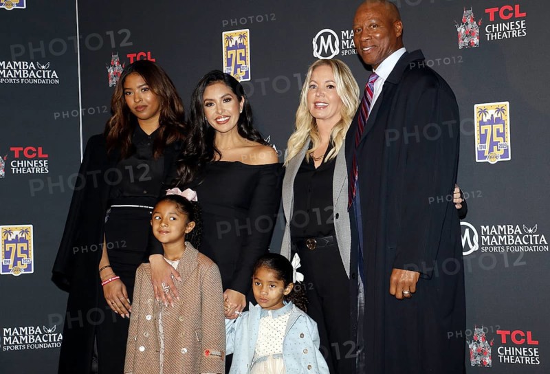 Jeanie Buss, Byron Scott, Vanessa Bryant, Natalia Diamante Bryant, Capri Kobe Bryant and Bianka Bella Bryant at Kobe Bryant hand and footprint ceremony held at the TCL Chinese Theater in Hollywood, USA on March 15, 2023., Los Angeles, California, USA, North America