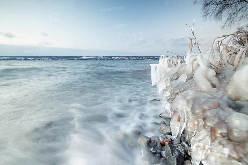 Frozen lake with waves and cloudy sky on a cold winter day, Hörnle, Constance, Lake Constance, Baden-Württemberg, Germany, Europe