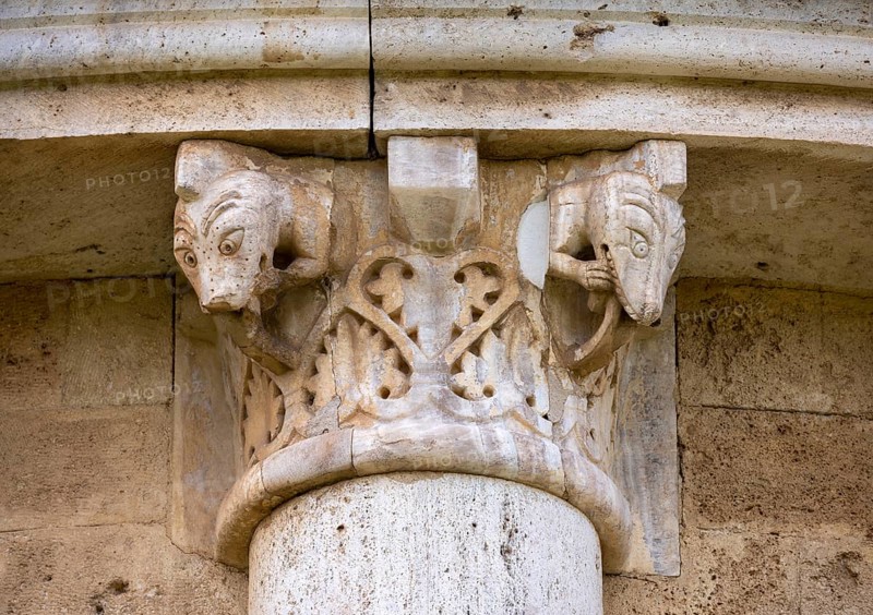 Sant' Antimo, Abbazia, Benedictine abbey, choir, mythical creature
