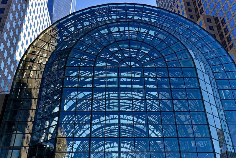 South Manhattan, under a blue sky, Manhattan, New York City, USA, North America, Building with curved glass design and linear architectural forms, New York, North America