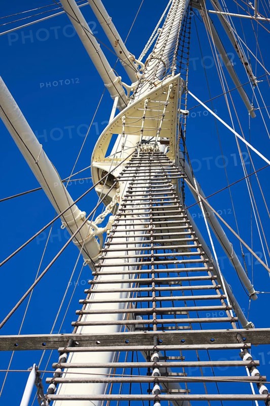 This picture shows the main mast with a very high ladder on a sailing ship, shot in 2014