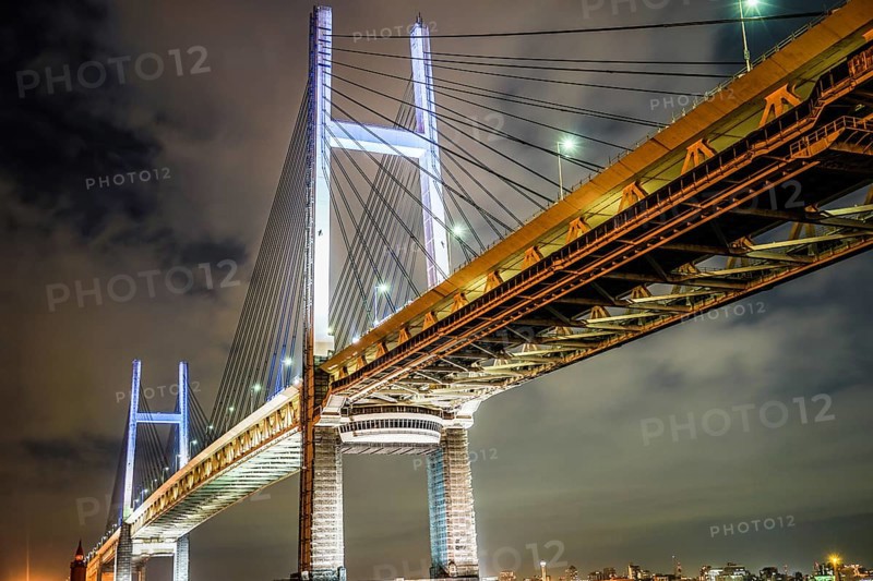 Night of Yokohama Bay Bridge (taken from Daikokufuto). Shooting Location: Yokohama-city kanagawa prefecture