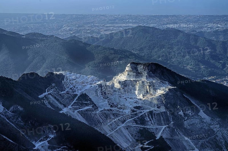 Natural stone, marble, Carrara marble, marble quarries, marble quarry, quarry, Carrara, Italy, Europe