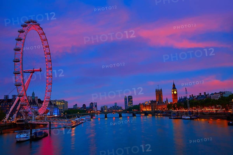 London sunset skyline Bigben and Thames river