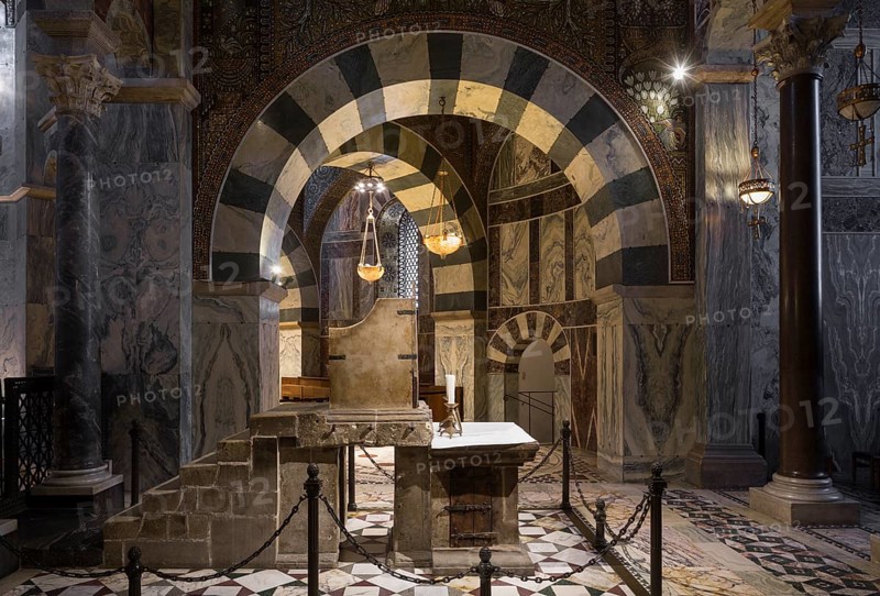Carolingian octagon, Charlemagne throne, Aachen royal throne