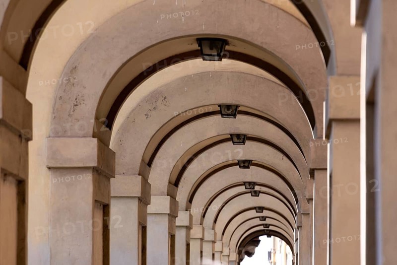 An archway near the Ponte Vecchio in downtown Florence, Italy, Europe