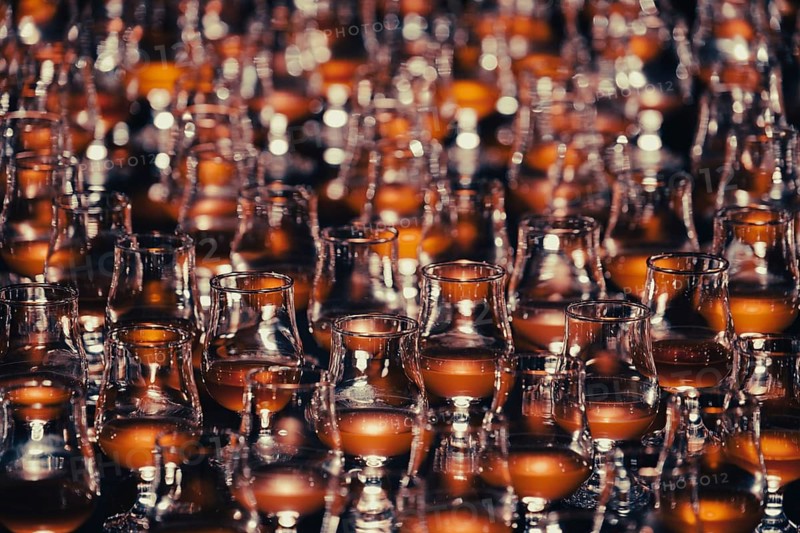 A large amount of wine glass. Shooting Location: Minato -ku, Tokyo