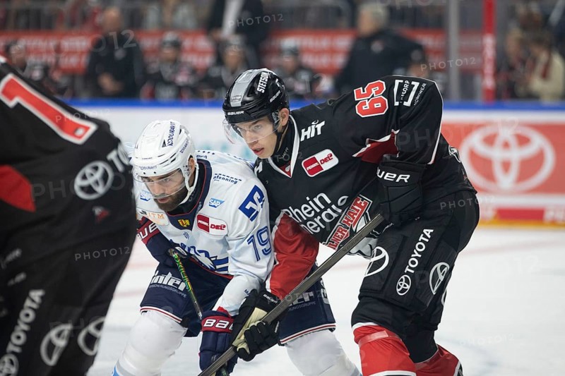 LanxessArena, Cologne, North Rhine-Westphalia, +kh65+, hatch Esposito (Adler Mannheim, #19), PENNY DEL, Kölner Haie- Adler Mannheim on 22/09/2024 at the LanxessArena in Cologne Germany