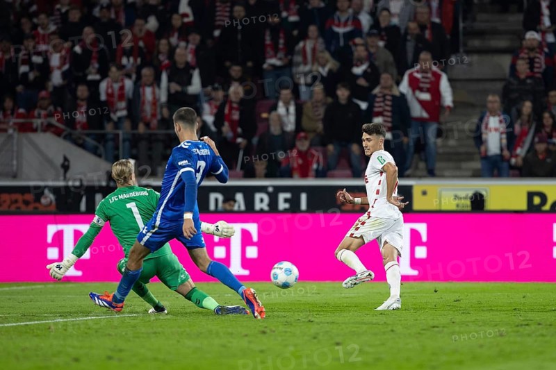 Dominik Reinmann (1. FC Magdeburg, Goalkeeper, #1), Andi Hoti (1. FC Magdeburg, Defence, #3), 2nd Bundesliga, 1.FC Köln, 1. FC Magdeburg on 14/09/2024 at the RheinEnergieStadion in Cologne Germany . (DFL/DFB REGULATIONS PROHIBIT ANY USE OF PHOTOGRAPHS AS IMAGE SEQUENCES AND/OR QUASI-VIDEO)