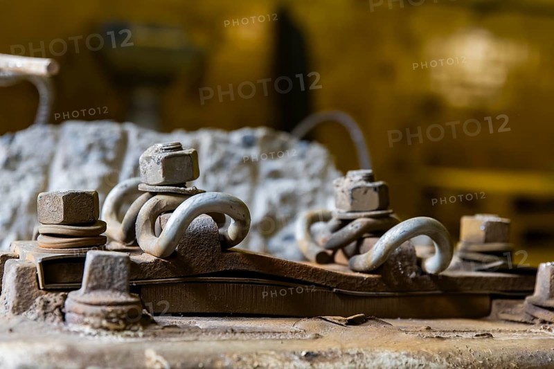 MKP GmbH, the company commissioned to analyse and assess the condition of the Carola Bridge, presented various material samples of the bridge debris to the press. Heavily rusted prestressing steel parts were also shown, Carola Bridge in Dresden, Dresden, Saxony, Germany, Europe