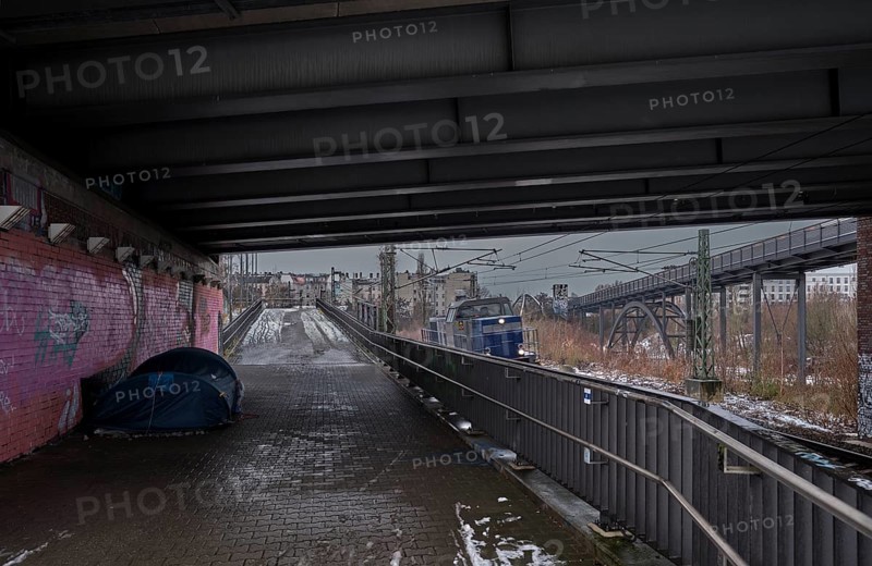 Germany, Berlin, 10.01.2025, subway Behmbrücke, tent of a homeless person, diesel locomotive, Europe