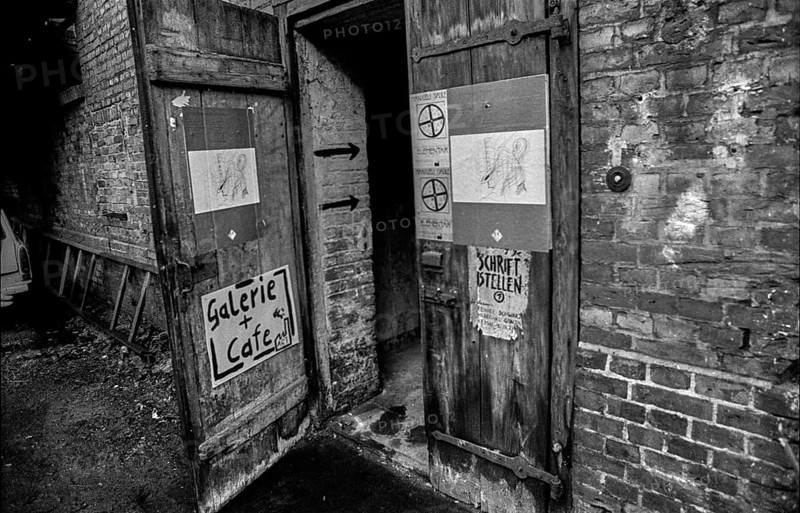 Germany, Potsdam, 04.12.1990, Kulturfabrik in Potsdam, Gallery and Café, Europe