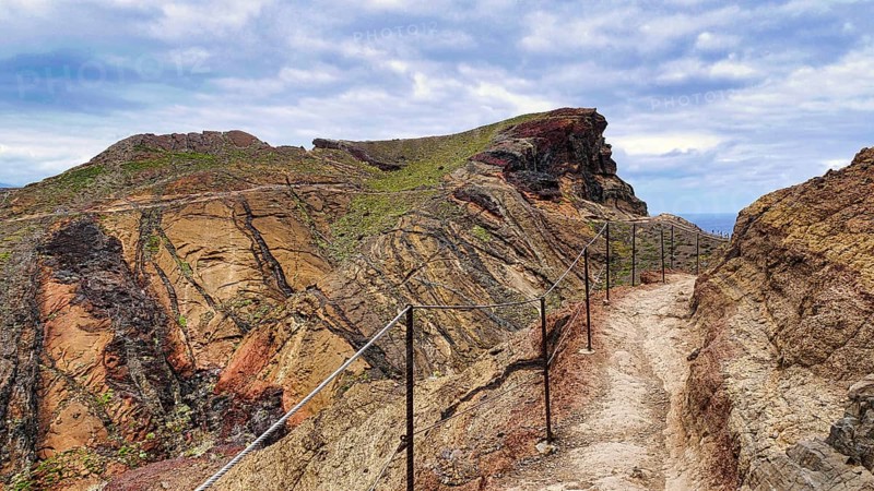On the PR 8 hiking trail on the Ponta de São Lourenço peninsula in Madeira