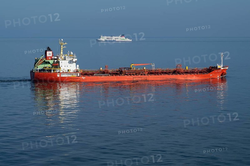 Chemical and oil tanker, 147m length, 24m height, flag Panama, Baltic Sea