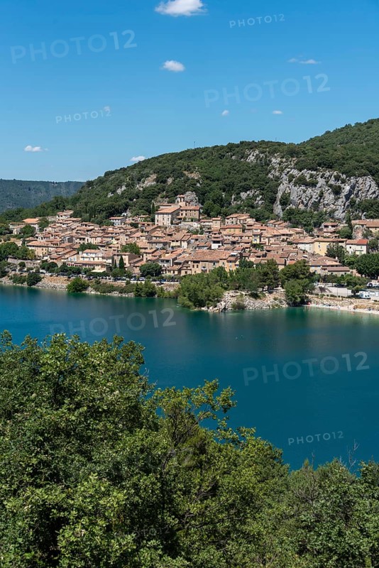 The village of Bauduen on Lac de Sainte-Croix, Gorges du Verdon, Verdon Gorge, Var, Provence-Alpes-Côte d'Azur, France