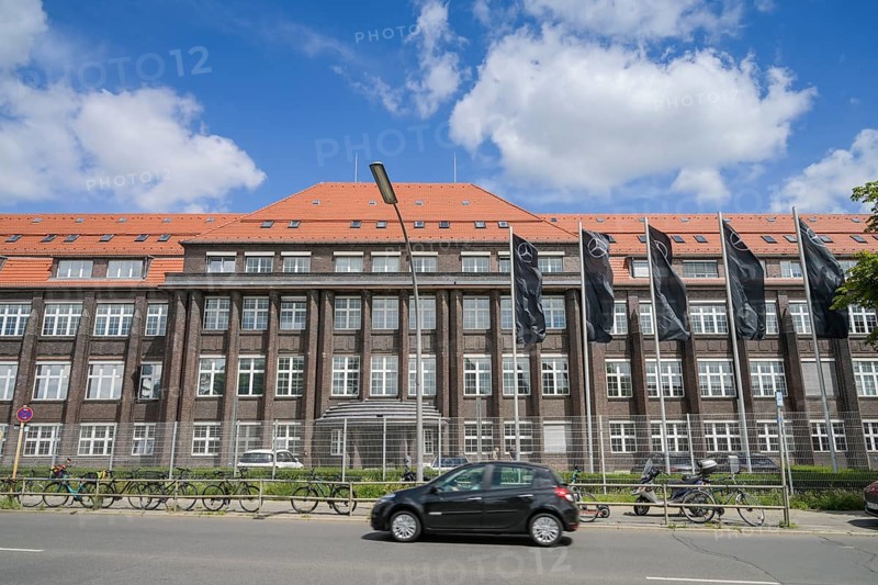 Mercedes Benz plant, Daimlerstraße, Marienfelde, Tempelhof-Schöneberg, Berlin, Germany