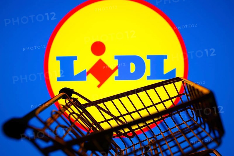 March 31, 2024, Brazil. In this photo illustration, the Lidl logo seen displayed on a smartphone along with a shopping cart