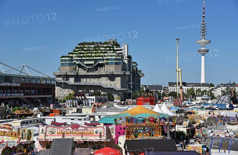 Europe, Germany, Hanseatic City of Hamburg, St. Pauli, former anti-aircraft bunker on Feldstrasse built between 1942 and 1944, conversion with extension to approx. 60 metres to a hotel and event centre, opening 2024, a total of 4, 700 trees and 16, 000 shrubs, climbing plants and climbing plants, climate research, Federal Republic of Germany