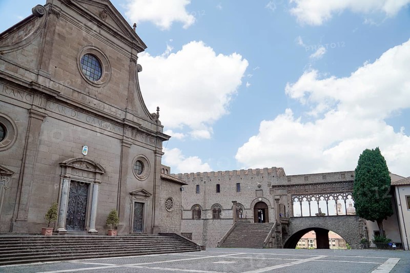 Piazza San Lorenzo, St Lawrence Cathedral with bell tower, St Lawrence Cathedral with campanile, Palace of the Popes, Viterbo, Province of Viterbo, Lazio Region, Italy, Viterbo, Lazio, Italy