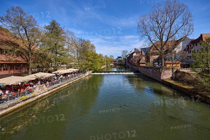 River Pegnitz, weir, trees, general architecture, outdoor area, gastronomy, Cafe and Bar Celona, blue sky, cirrostratus clouds, Vordere Insel Schütt, wasp nest, Nuremberg, Middle Franconia, independent city, Bavaria, Germany