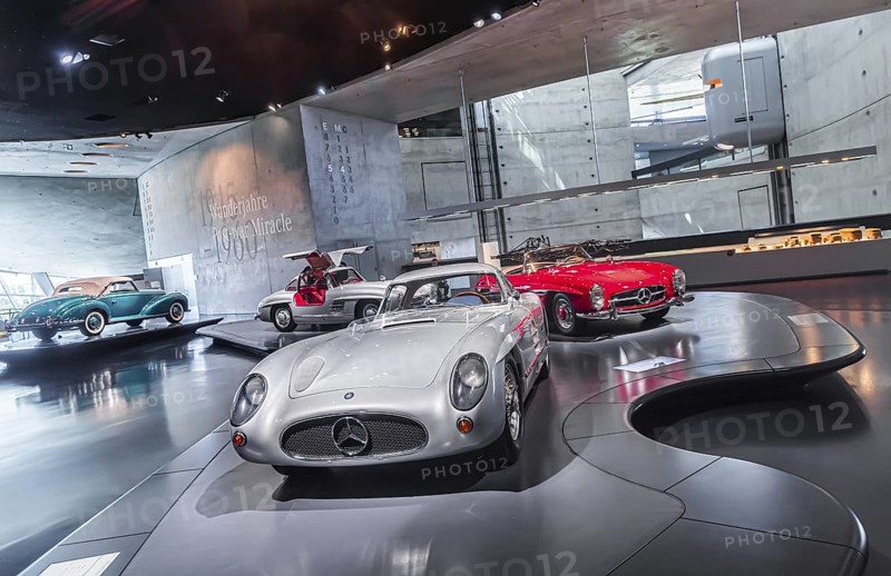 Mercedes-Benz 300 SLR Uhlenhaut Coupé from 1955. Two examples were built, one was auctioned. With proceeds of 135 million euros, it is the most valuable car in the world. The Mercedes-Benz Museum in Stuttgart presents a journey through the automotive history of the global corporation. The history of the Mercedes star begins with the first automobile in 1886. 160 vehicles are on display. Stuttgart, Baden-Württemberg, Germany