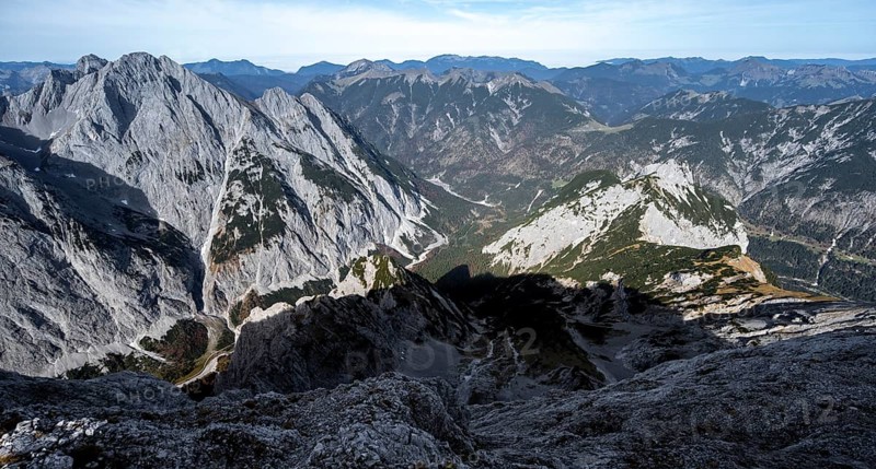 Mountain panorama from the summit of the Gamsjoch, view of Laliderer Tal and Rißtal with summit Laliderer Falk, Rißtal in the Eng, Karwendel, Tyrol, Austria