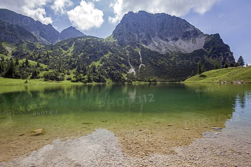 Lower Gaißalpsee, behind Rubihorn, near Oberstdorf, Oberallgäu, Allgäu Alps, Allgäu, Bavaria, Germany