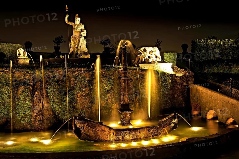 Fontana della Rometta e di Roma, Renaissance garden of the Villa d'Este, water features, fountains, atmospheric illumination at night, UNESCO World Heritage Site, Tivoli, metropolitan city of Rome, Lazio, Italy