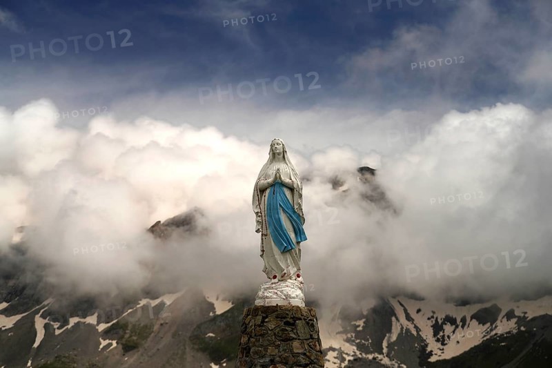 Statue of the Madonna La Vierge de Troumouse in the Cirque de Troumouse basin in the Pyrenees National Park near Gavarnie-Gèdre, France