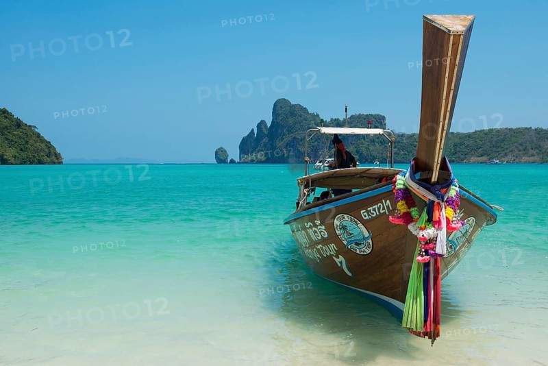 Longtail boat, Loh Dalum Beach, Koh Phi Phi, Krabi, Andaman Sea, Thailand