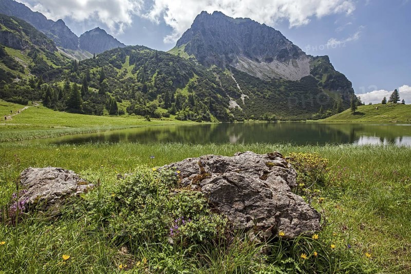 Lower Gaißalpsee, behind Rubihorn, near Oberstdorf, Oberallgäu, Allgäu Alps, Allgäu, Bavaria, Germany