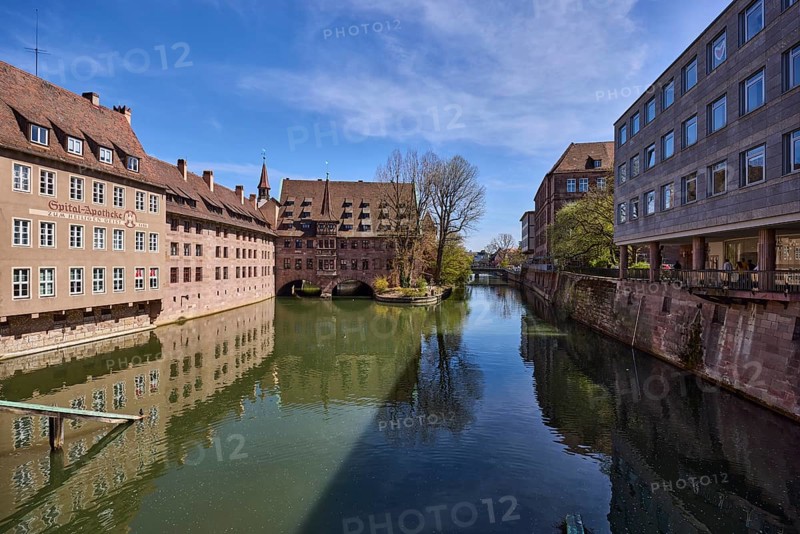 Heilig-Geist-Spital, Spital-Apotheke, historical building, hospital, historical pharmacy, general architecture, river Pegnitz, reflection, water surface, trees, blue sky, cirrostratus clouds, Spitalgasse, Pfarrgasse, Nuremberg, Middle Franconia, independent city, Bavaria, Germany