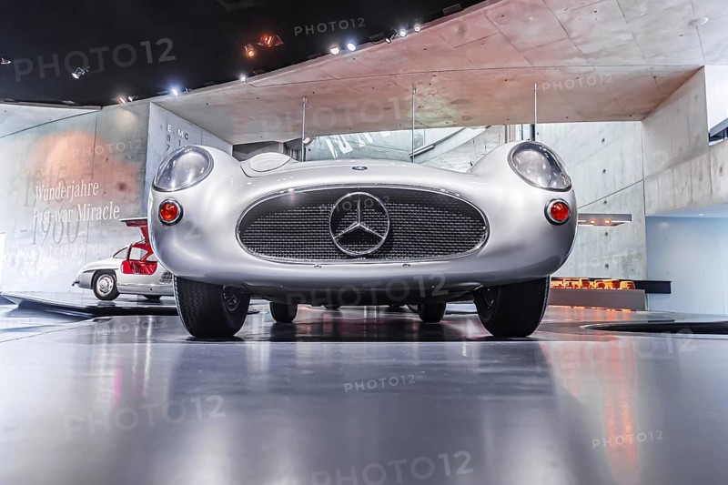 Mercedes-Benz 300 SLR Uhlenhaut Coupé from 1955. Two examples were built, one was auctioned. With proceeds of 135 million euros, it is the most valuable car in the world. The Mercedes-Benz Museum in Stuttgart presents a journey through the automotive history of the global corporation. The history of the Mercedes star begins with the first automobile in 1886. 160 vehicles are on display. Stuttgart, Baden-Württemberg, Germany