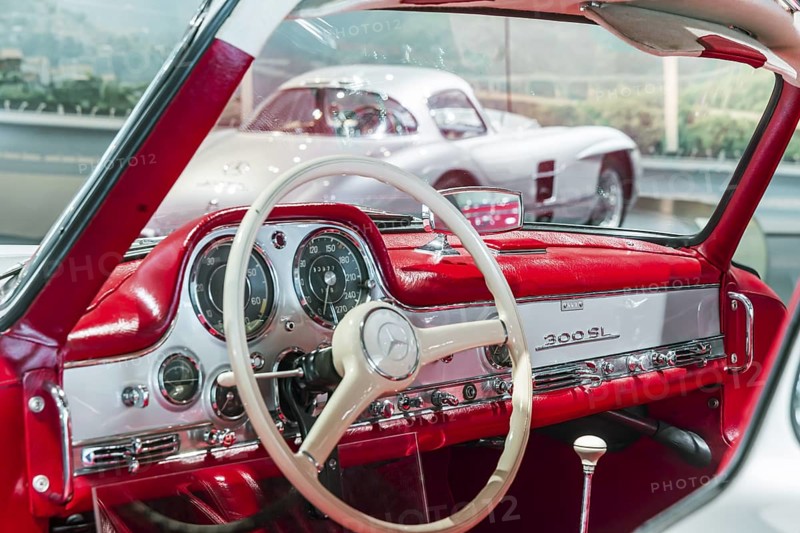 Mercedes-Benz 300 SL Roadster from 1962. The Mercedes-Benz Museum in Stuttgart presents a journey through the automotive history of the global corporation. The history of the Mercedes star begins with the first automobile in 1886. 160 vehicles are on display. Stuttgart, Baden-Württemberg, Germany