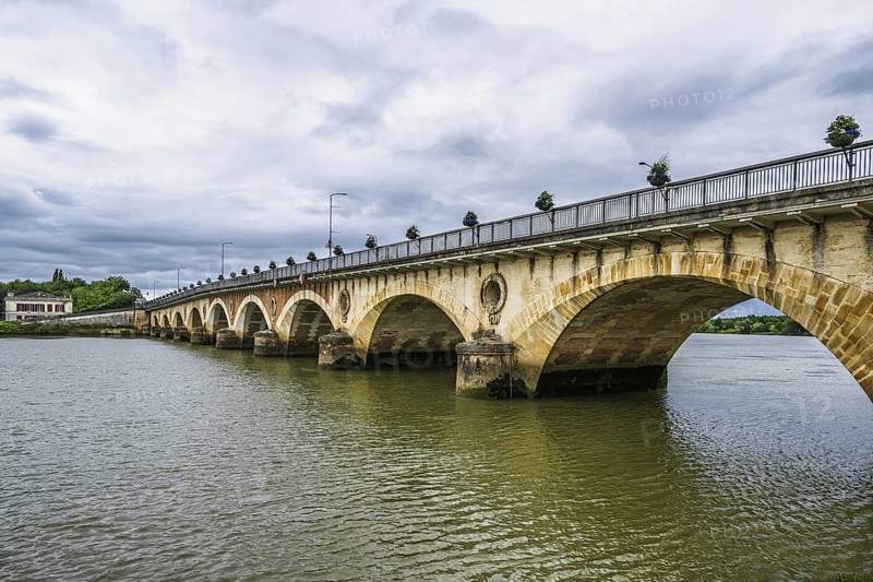 Libourne, Gironde, Nouvelle-Aquitaine, Saint-Emilion and Pomerol, Southwestern France