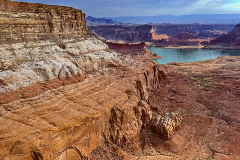 Magnificent Geology, Glen Canyon, Lake Powell, Arizona, USA