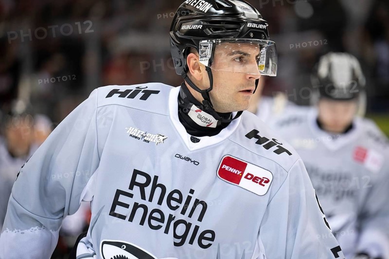 Eisarena Bremerhaven, Bremerhaven, Bremen, Maximilian Kammerer (Koelner Haie, #9), PENNY DEL, Fischtown Pinguins-Kölner Haie on 16.03.2025 at the Eisarena Bremerhaven in Bremerhaven Germany