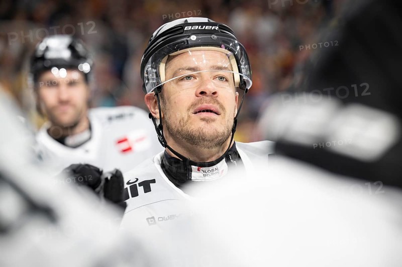 PSD Bank Dome, Düsseldorf, North Rhine-Westphalia, Moritz Müller (Koelner Haie, #91), PENNY DEL, Düsseldorfer EG- Kölner Haie on 24.01.2025 at the PSD Bank Dome in Düsseldorf Germany