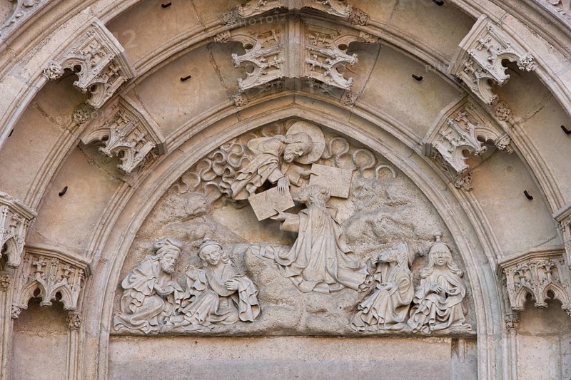 Northern west portal, tympanum, God hands over the tablets of the law to Moses, St., Saint, Saint
