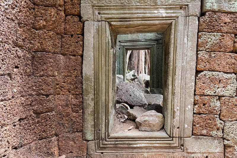 Views of the enchanted temple city, jungle temple, mystical, Ta Prohm, Buddhist temple complex, UNESCO World Heritage Site, Angkor Wat, Siem Reap, Cambodia, Southeast Asia, AsiaBuddhist holy statue, Asia