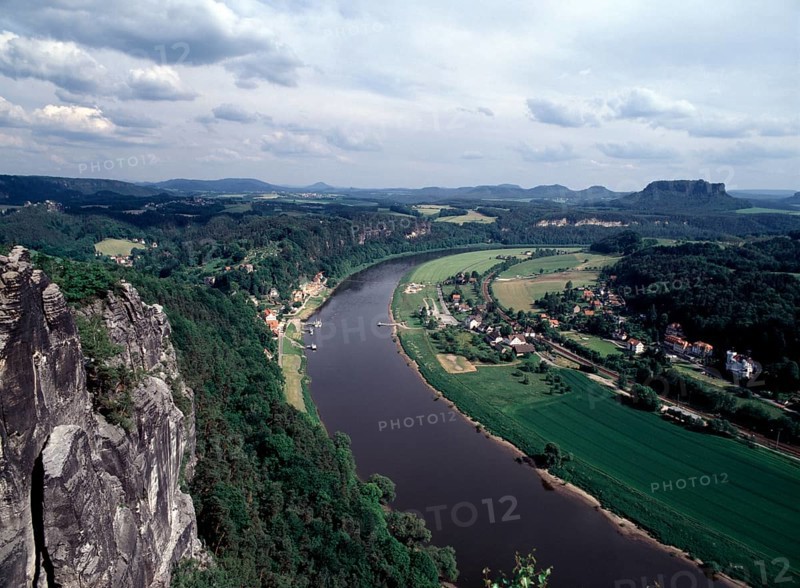 Bastei/ view of the Elbe valley and Lilienstein